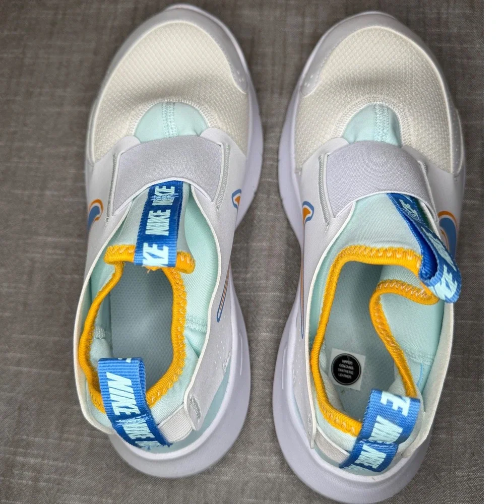 Nike Flex Runner 3 GS White University Blue Slip On Sneakers HJ3495-141 Size 7Y